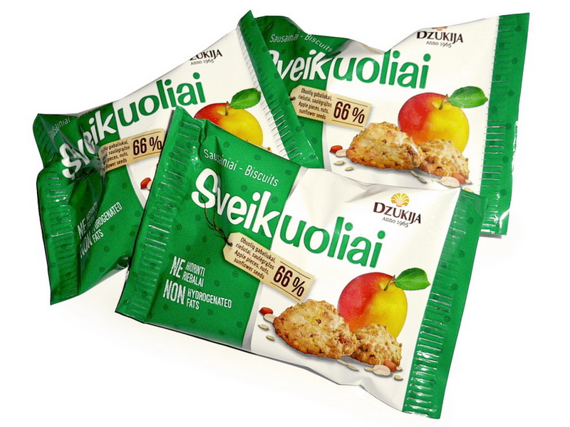 “Sveikuoliai” with apple pieces
